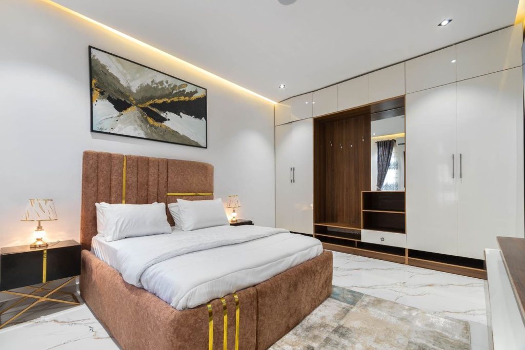 3 Bedroom Shortlet in Lekki Phase 1 price range 