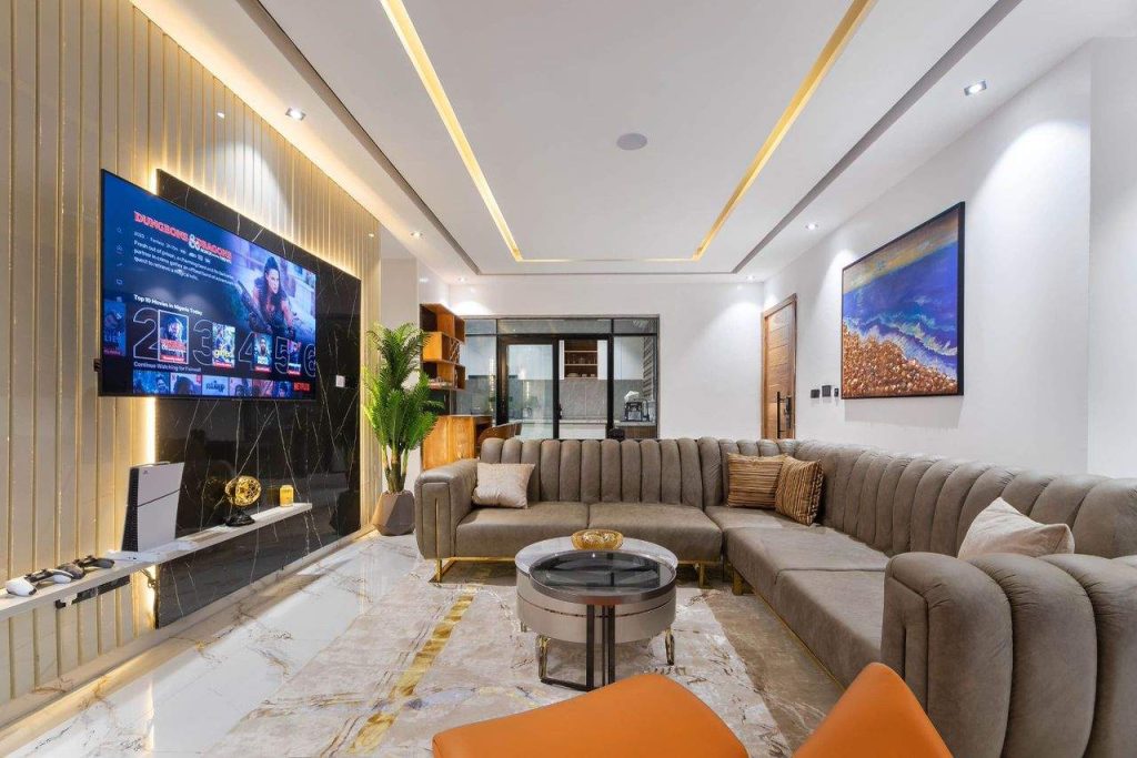 3 Bedroom Shortlet in VI Lagos