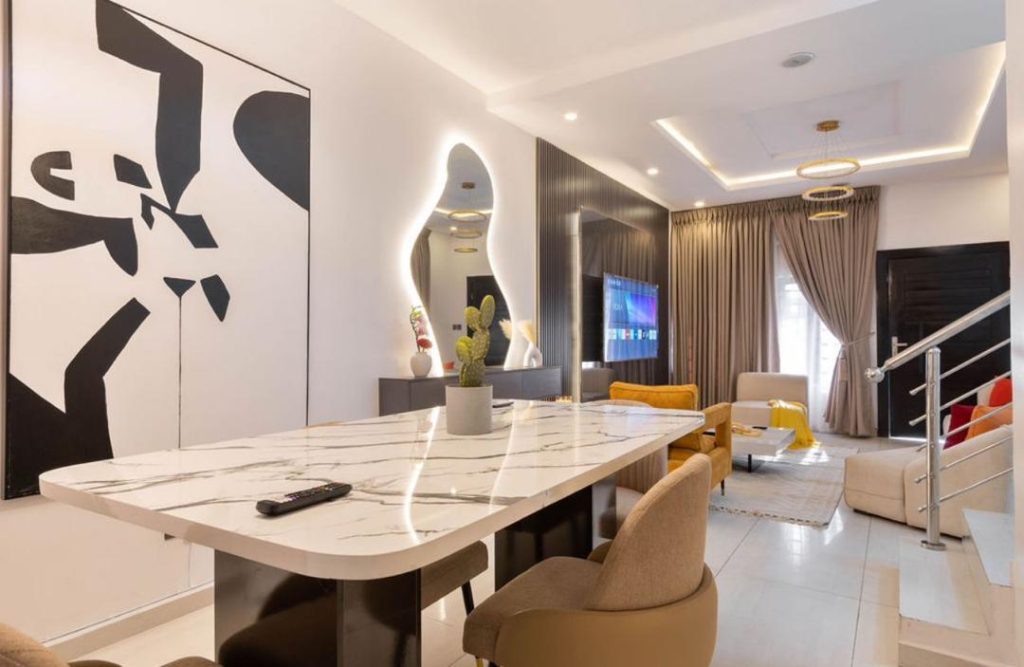 4 Bedroom Shortlet in VI Lagos