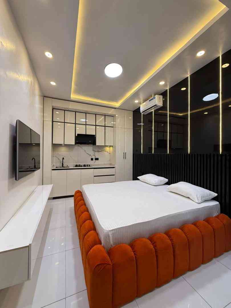 Beautiful Studio Shortlet Apartment in Chevron
