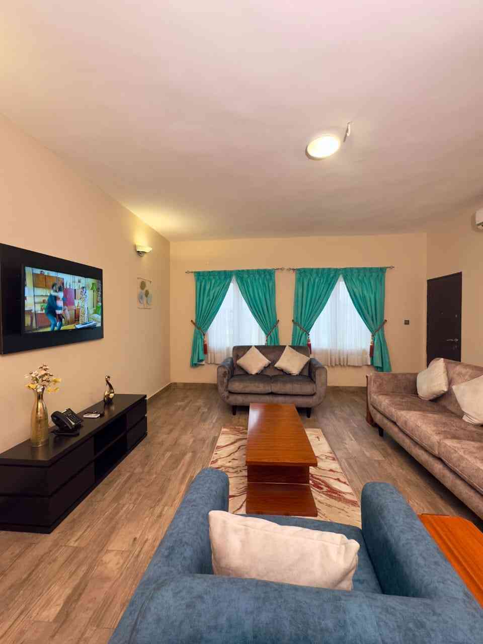 2 Bedroom Shortlet in Maryland 