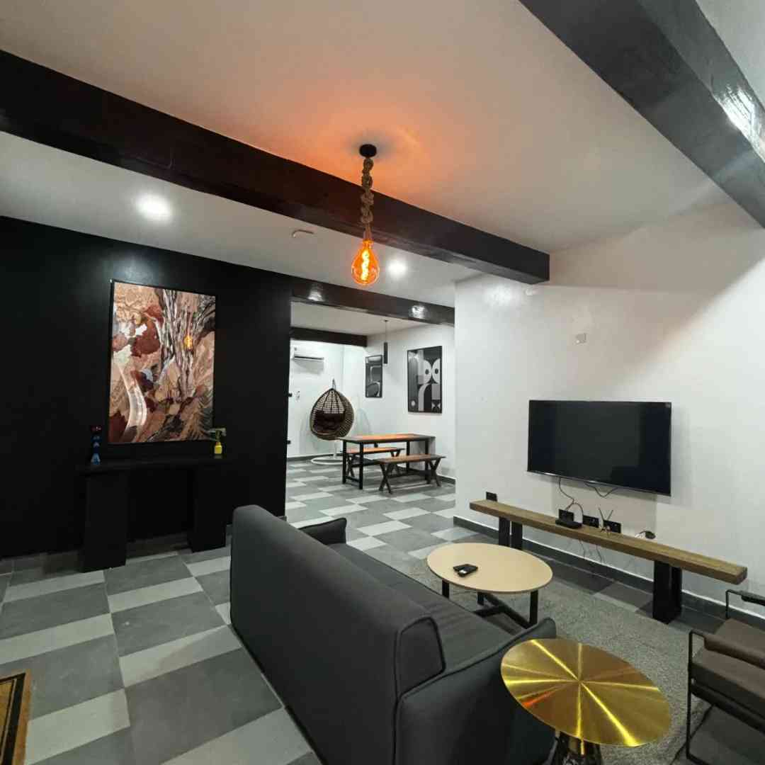 Beautiful 2-Bedroom Shortlet in Idu, Abuja 