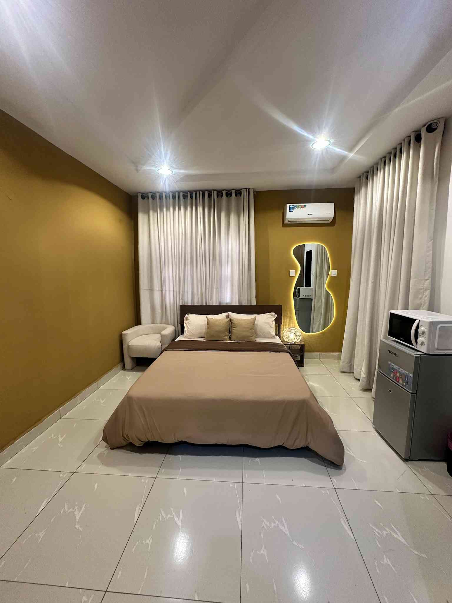 Moreni Studio - 1 Bedroom Shortlet in Jahi, Abuja