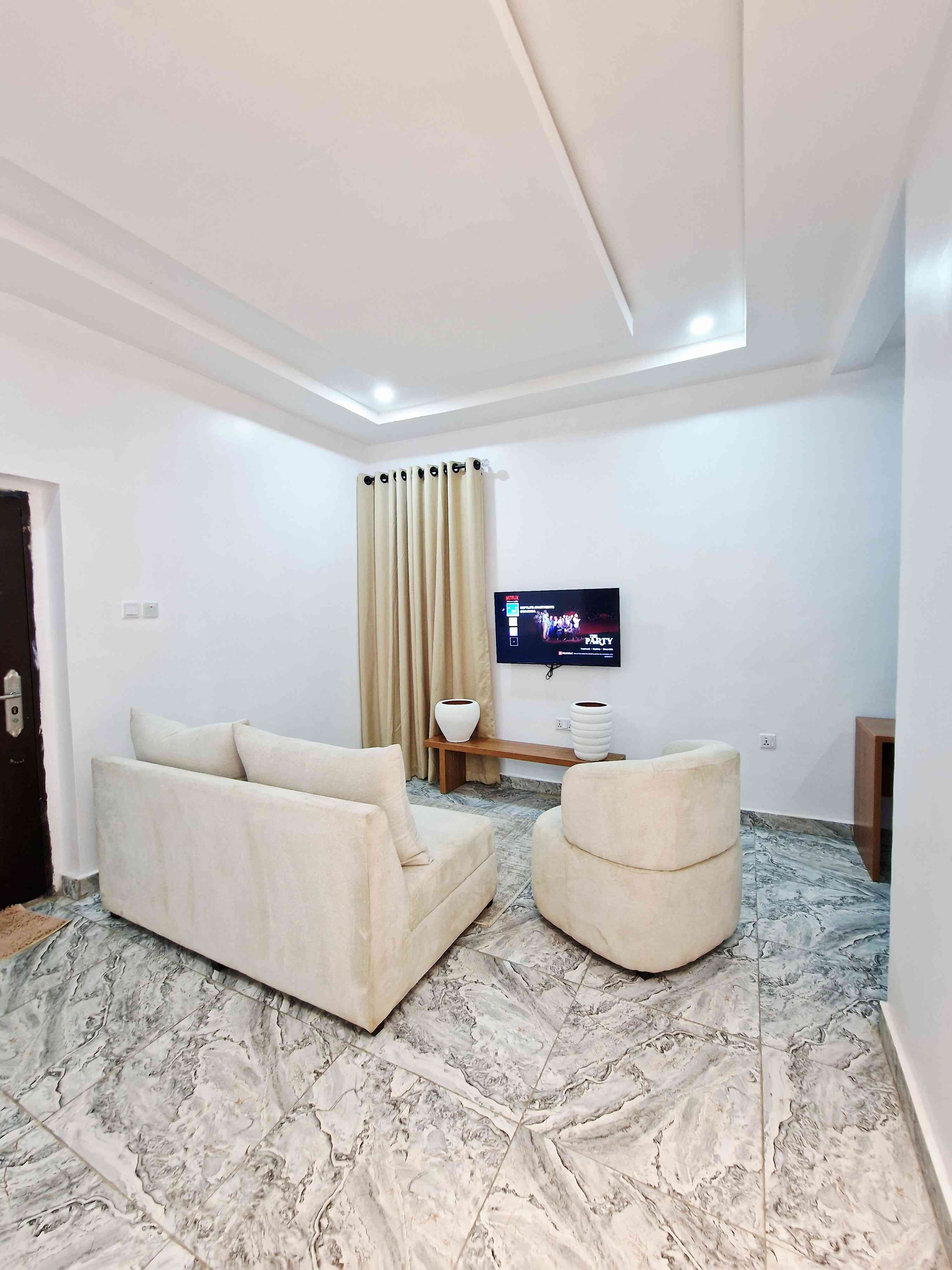 Ozumba Studio - 1 Bedroom Shortlet in Gwarinpa, Abuja