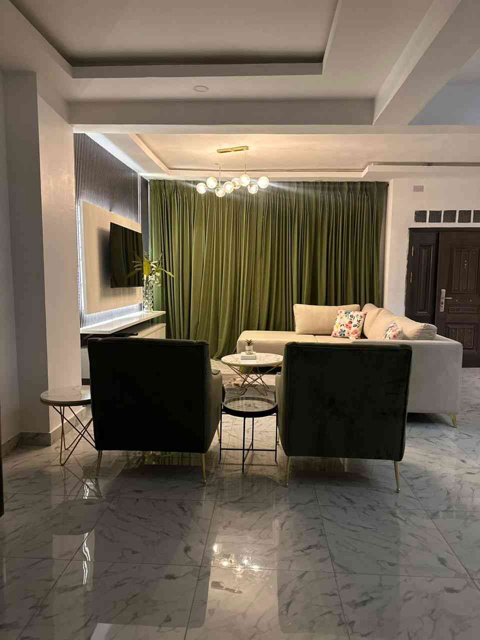 Fully Furnished 3 Bedroom Shortlet in Bodija 